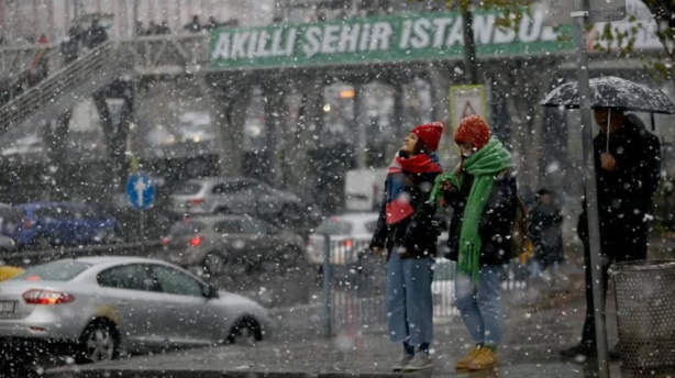 Foto - İstanbul için lapa lapa kar yağışı açıklaması