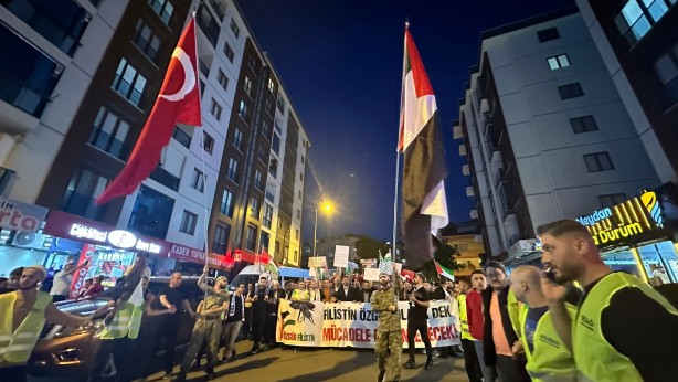 Foto - İstanbul Pendik'te siyonistler lanetlendi!