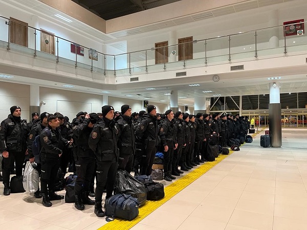 Foto - İstanbul polisi Hatay'da | 3 yaşındaki çocuk böyle kurtarıldı