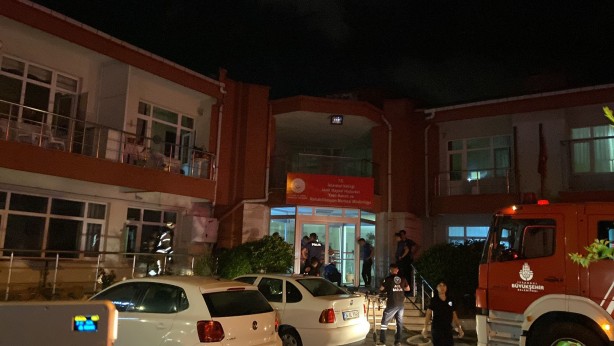 Foto - İstanbul Sarıyer'de bulunan İzzet Baysal Huzurevi’nde yangın