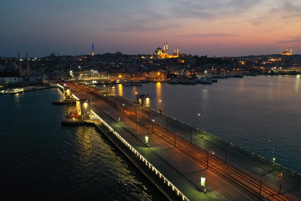 Foto - İstanbul sokağa çıkma yasağında böyle görüntülendi