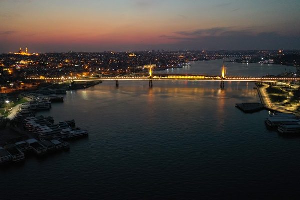 Foto - İstanbul sokağa çıkma yasağında böyle görüntülendi