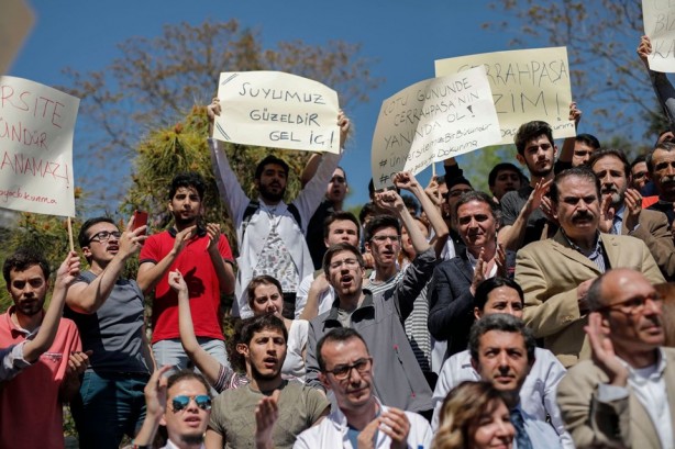 Foto - İstanbul Üniversitesi Cerrahpaşa Tıp'ta 'Bölünme' protestosu 