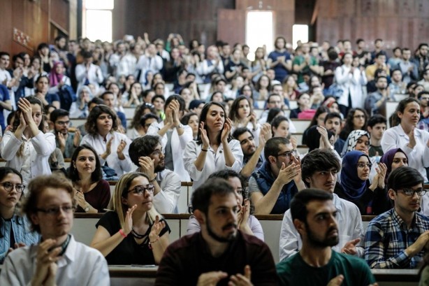 Foto - İstanbul Üniversitesi Cerrahpaşa Tıp'ta 'Bölünme' protestosu 