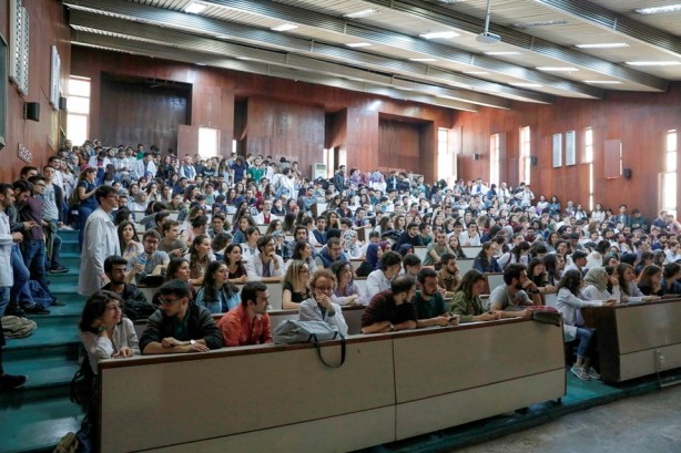 Foto - İstanbul Üniversitesi Cerrahpaşa Tıp'ta 'Bölünme' protestosu 