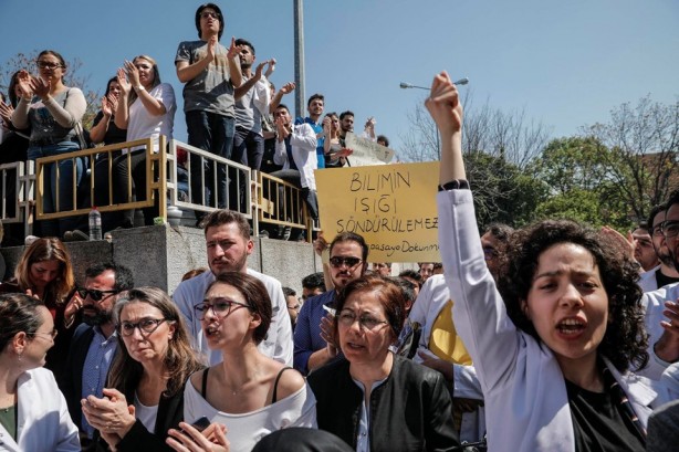 Foto - İstanbul Üniversitesi Cerrahpaşa Tıp'ta 'Bölünme' protestosu 