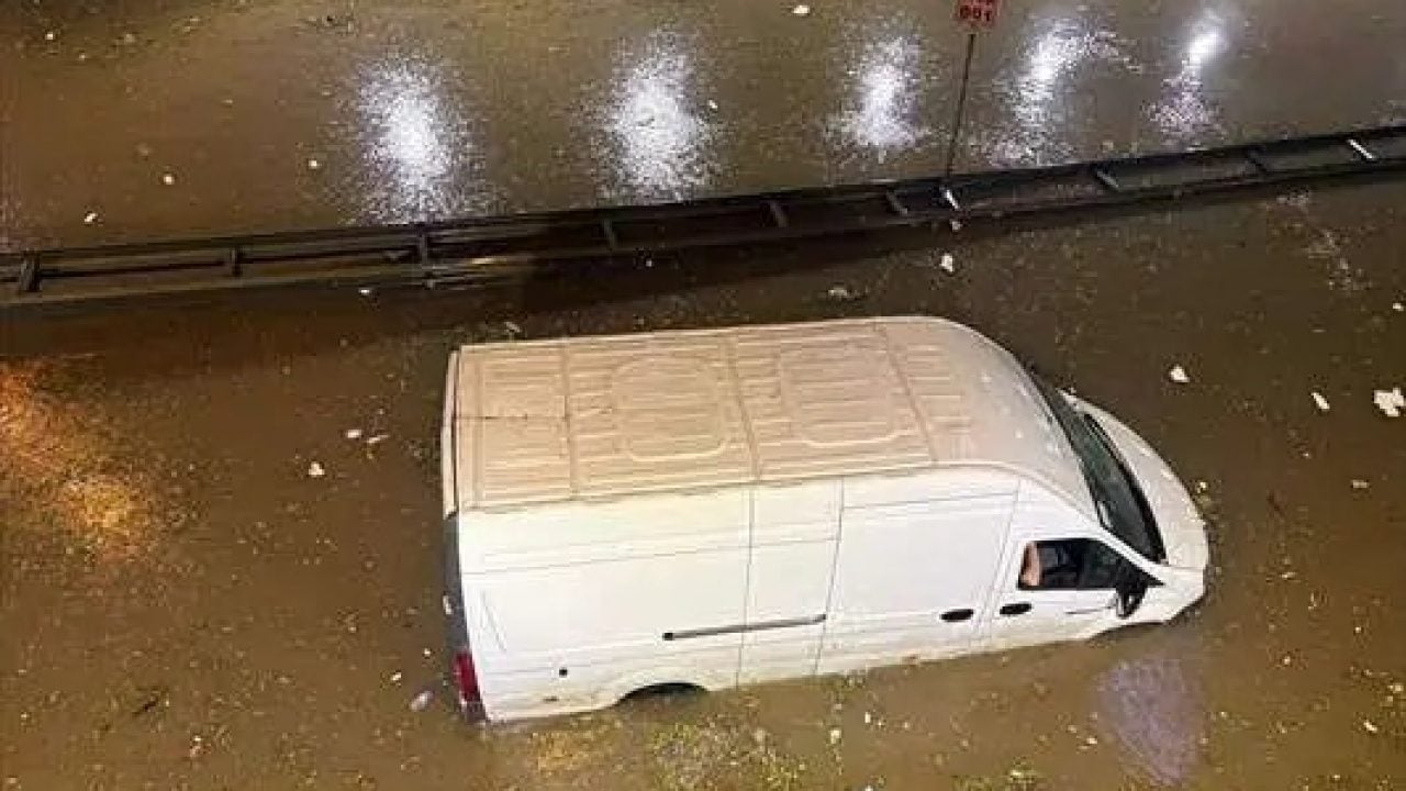 Foto - İstanbul Valiliği'nden 'dışarı çıkmayın' uyarısı!