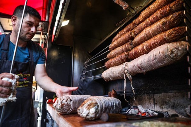İstanbul ve İzmir kokorecinin lezzet rekabeti! İşte aralarındaki fark