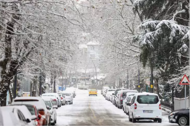 Foto - İstanbul'a beklenen kar geliyor! Atkı, eldiven, bere ne varsa hazırlayın... Uzman isim net tarihi duyurdu