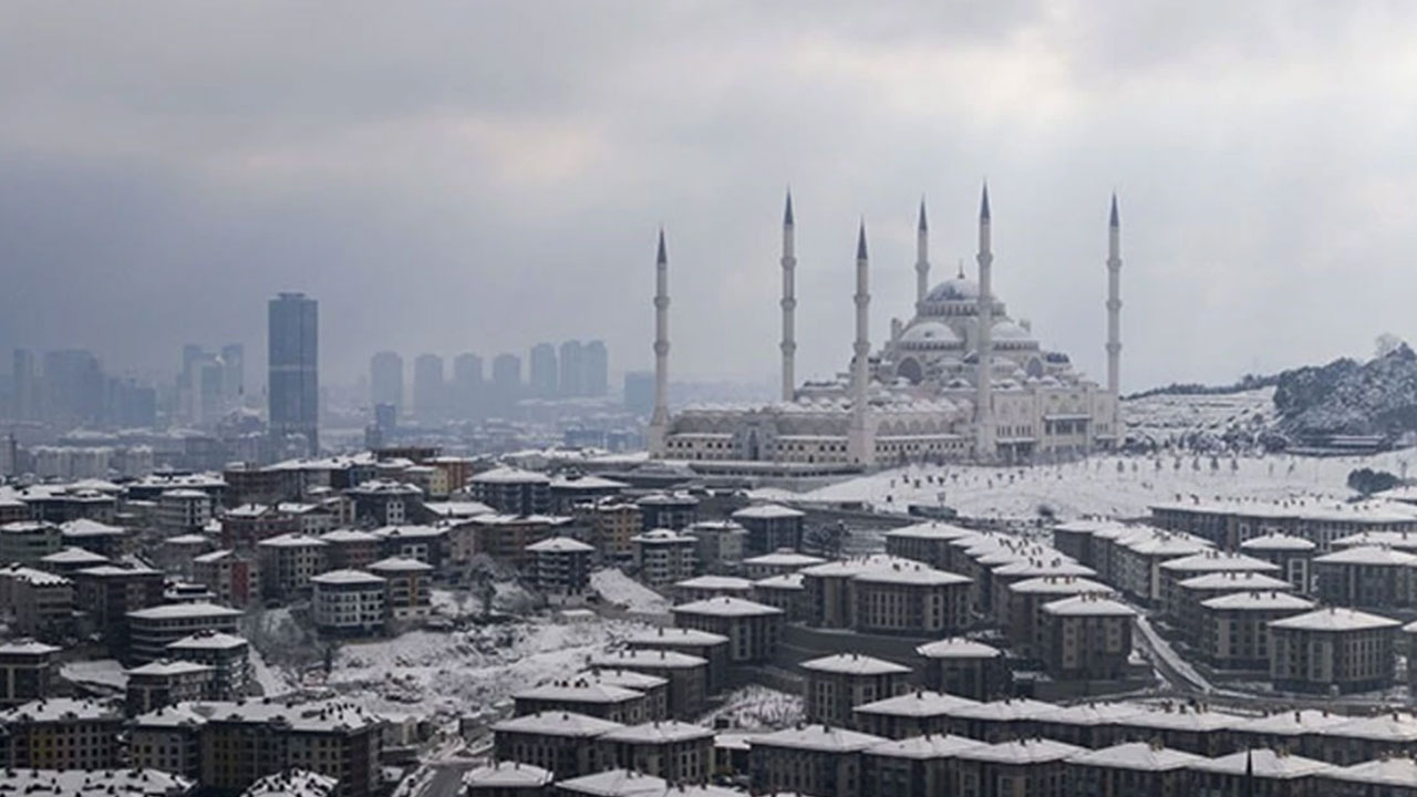 Foto - İstanbul'da 24 Şubat Pazartesi günü okullar tatil olacak mı? Açıklama geldi