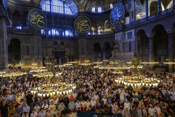 Foto - İstanbul'da bayram namazı kılındı