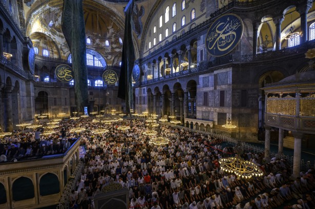 Foto - İstanbul'da bayram namazı kılındı