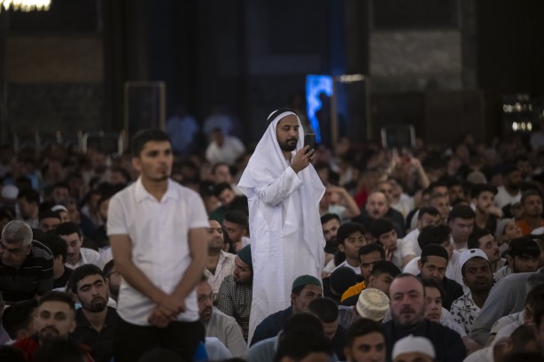 Foto - İstanbul'da bayram namazı kılındı