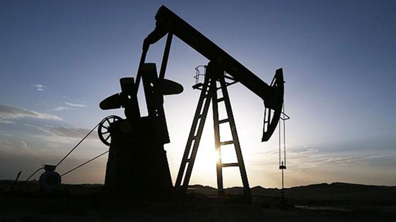 Foto - İstanbul'da büyük keşif! O ilçenin altından petrol fışkırmaya başladı