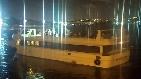 Foto - İstanbul'da büyük rezillik: Yat partisinde sosyal mesafe ve maske hiçe sayıldı