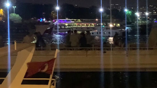 Foto - İstanbul'da büyük rezillik: Yat partisinde sosyal mesafe ve maske hiçe sayıldı