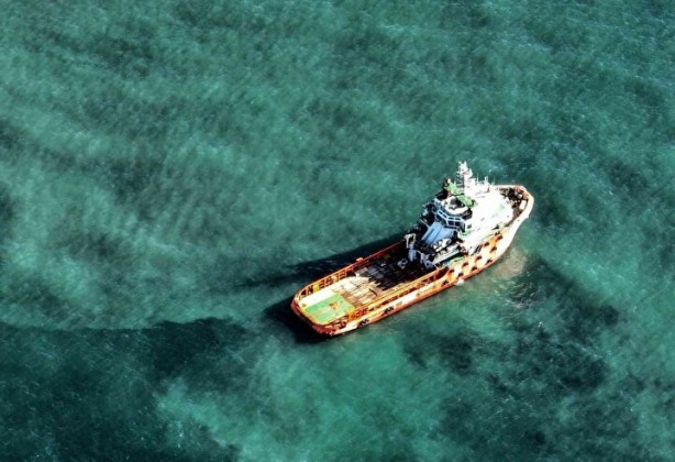 Foto - İstanbul'da denizde dikkat çeken görüntü!