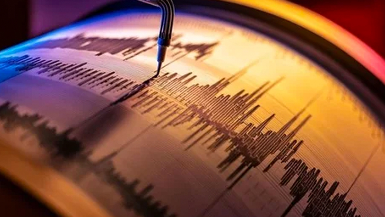 Foto - "İstanbul'da deprem bitti" diyen Prof. Dr. Şener Üşümezsoy'un yeni açıklamaları olay oldu: İşte herkesin merak ettiği sorunun cevabı 