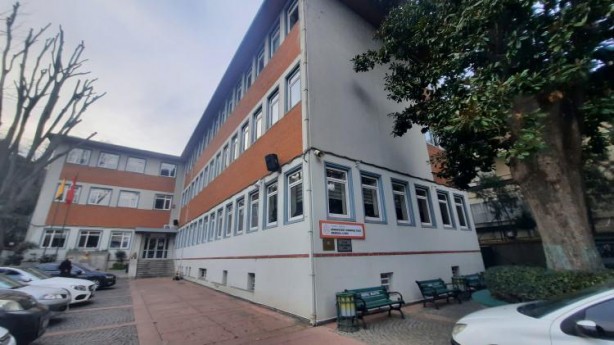 Foto - İstanbul'da depreme karşı riskli bulunan okullar görüntülendi