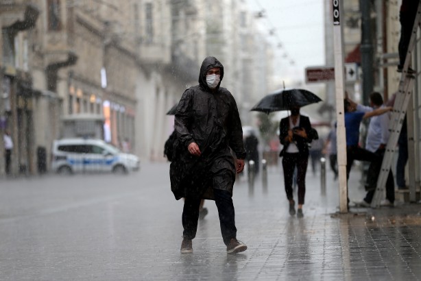 Foto - İstanbul'da dikkat çeken görüntü! Bir anda...