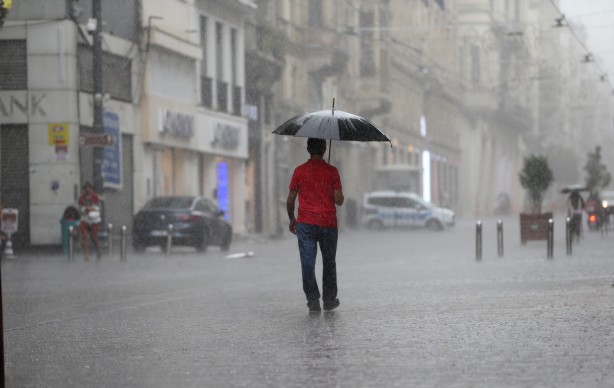 Foto - İstanbul'da dikkat çeken görüntü! Bir anda...