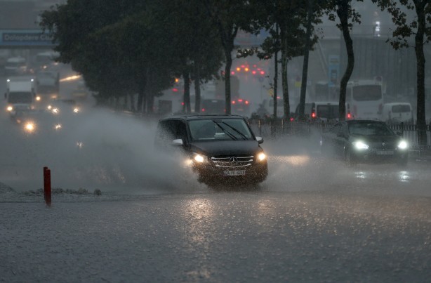 Foto - İstanbul'da dikkat çeken görüntü! Bir anda...