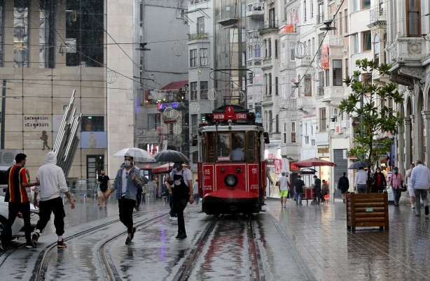 Foto - İstanbul'da dikkat çeken görüntü! Bir anda...