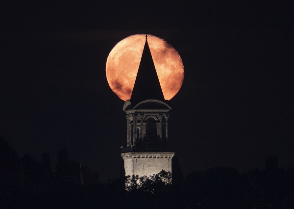 Foto - İstanbul’da dolunaylı gece