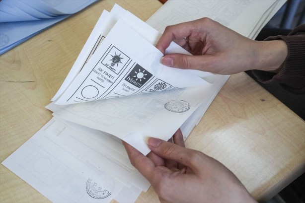 Foto - İstanbul’da durum değişti! CHP 12 ilçe daha aldı! İşte parti değiştiren belediyeler