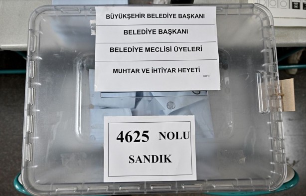 Foto - İstanbul’da durum değişti! CHP 12 ilçe daha aldı! İşte parti değiştiren belediyeler