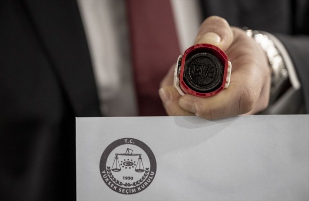 Foto - İstanbul’da durum değişti! CHP 12 ilçe daha aldı! İşte parti değiştiren belediyeler