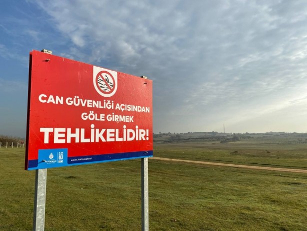 Foto - İstanbul'da endişelendiren görüntü! Su metrelerce çekildi