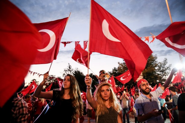 Foto - İstanbul’da ezber bozan tablo! Türkiye'nin yeni nüfusu açıklandı