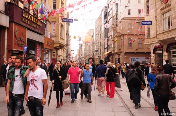 Foto - İstanbul’da ezber bozan tablo! Türkiye'nin yeni nüfusu açıklandı