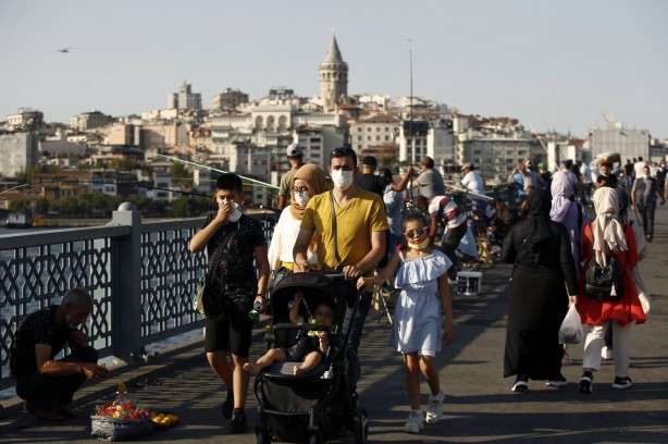 Foto - İstanbul’da ezber bozan tablo! Türkiye'nin yeni nüfusu açıklandı