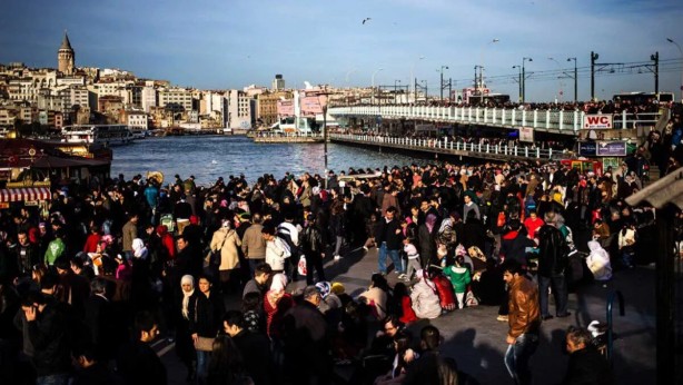 Foto - İstanbul’da ezber bozan tablo! Türkiye'nin yeni nüfusu açıklandı