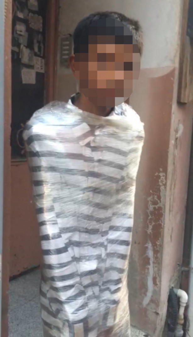 Foto - İstanbul'da flaş olay! Hırsızı yakalayıp streç filme sardı