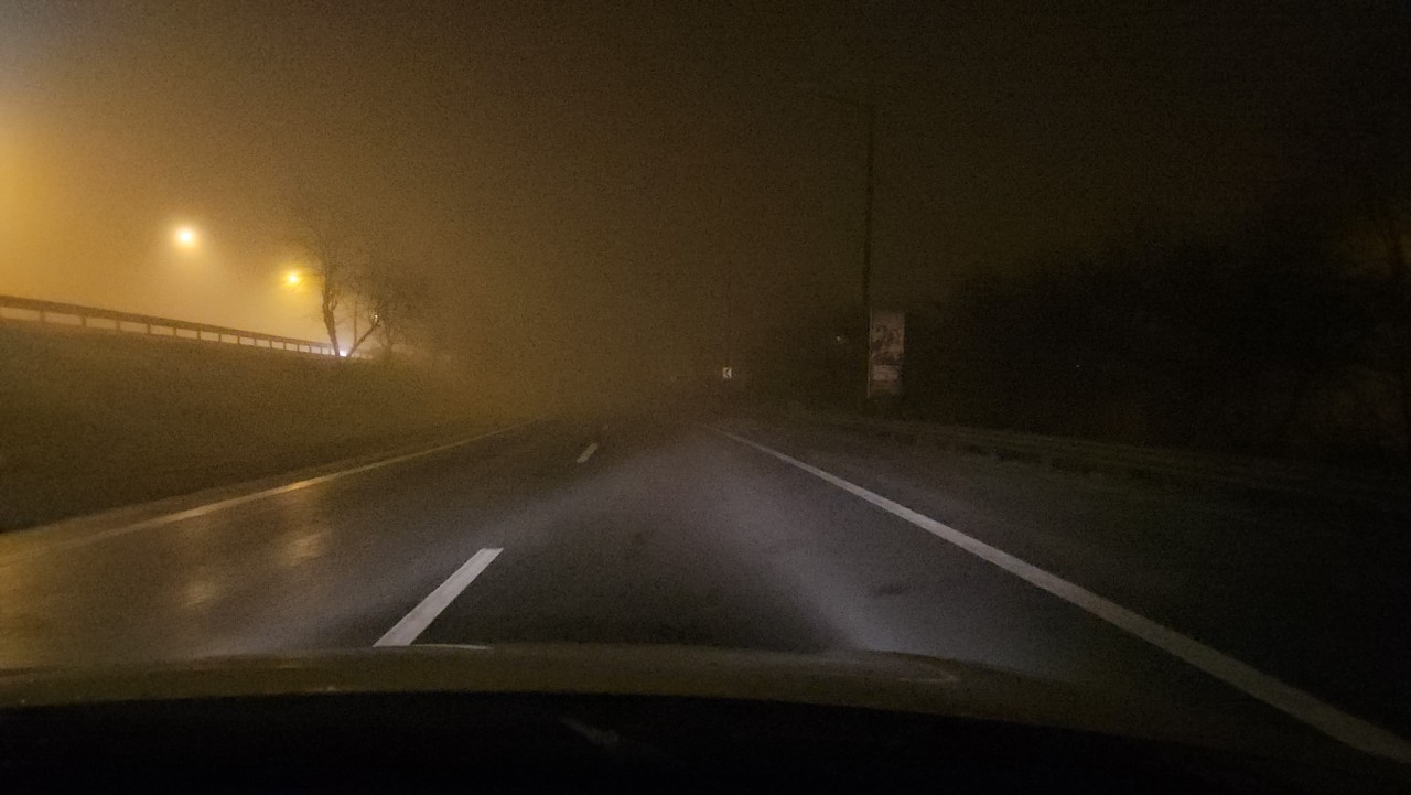 Foto - İstanbul'da gece sis etkili oldu! Boğaz trafiği askıya alındı