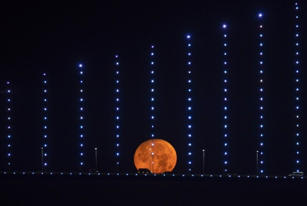 Foto - İstanbul’da gözlemlenen dolunay görenleri mest etti