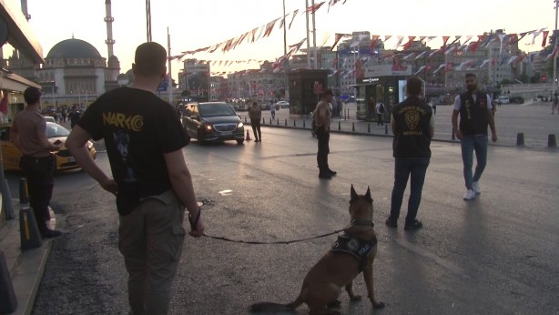 İstanbul'da huzur uygulaması! Araçlar didik didik arandı