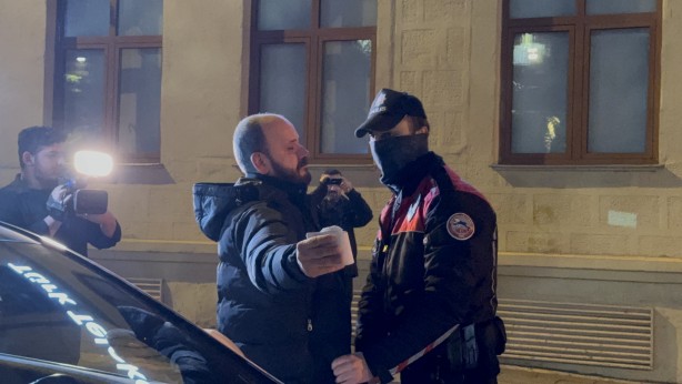 Foto - İstanbul'da huzur uygulaması! Araçlar didik didik arandı