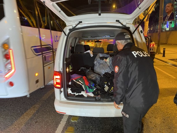 Foto - İstanbul'da huzur uygulaması! Narkotik köpeği ile araçlar didik didik arandı