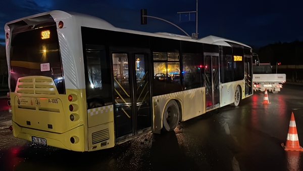 Foto - İstanbul'da İETT otobüsü kazası: Çok sayıda kişi yaralandı