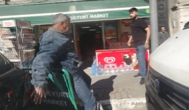 Foto - İstanbul'da ilginç olay! İzini kaybettiren borçlusuyla yolda karşılaşınca bakın ne yaptı