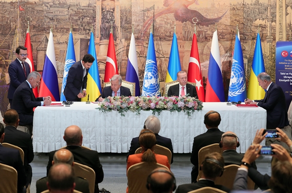 Foto - İstanbul'da imzalanan tarihi anlaşma dünya basınını salladı