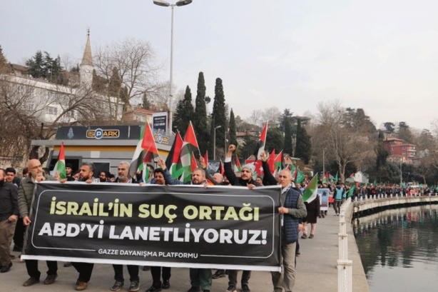 İstanbul'da İsrail'e lanet yağdı