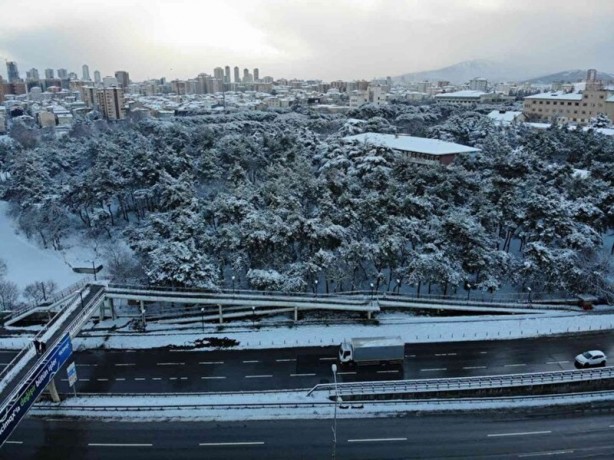 Foto - İstanbul’da kar fırtınası sonrası trafik yoğunluğu azaldı