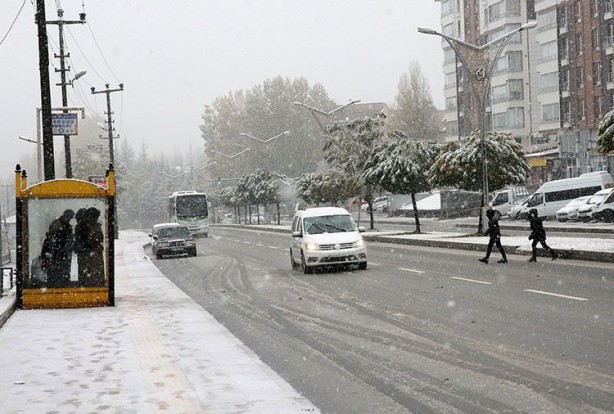 Foto - İstanbul’da kar yağışı müjdesini verdi! Atak üzerine atak yapacak deyip tarih verdi