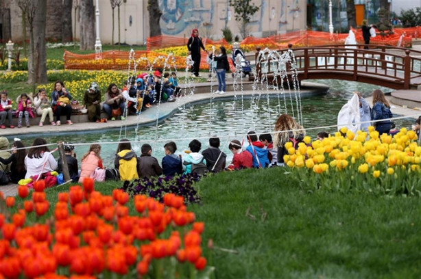 Foto - İstanbul'da lale zamanı