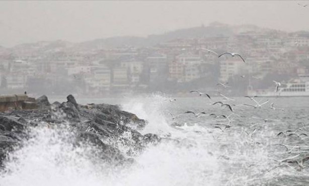 Foto - İstanbul'da lodos etkili oldu! 'Ürkütücü bir manzara'
